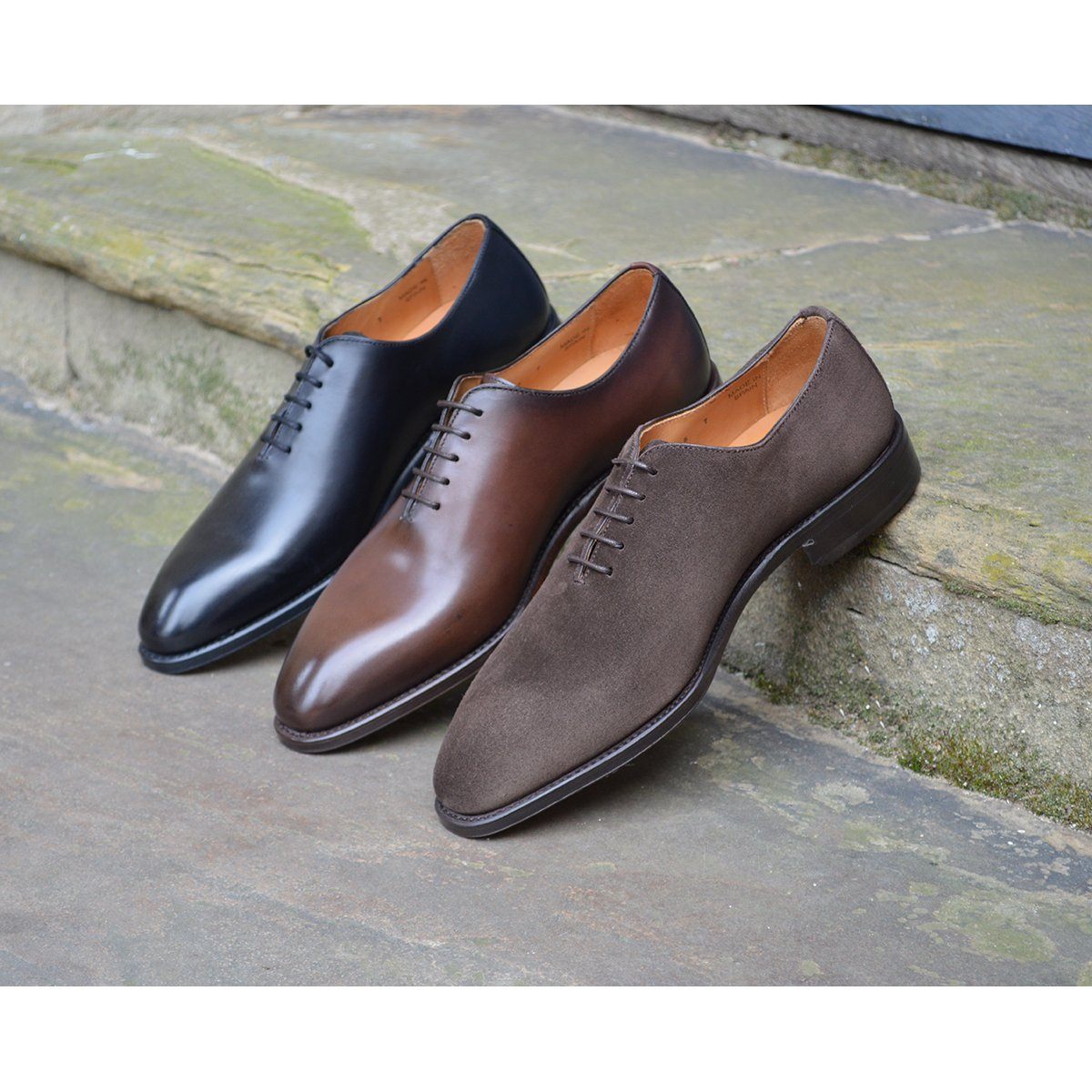 3 Berwick 1707 leather Oxford shoes with a wholecut design and lace-up closure