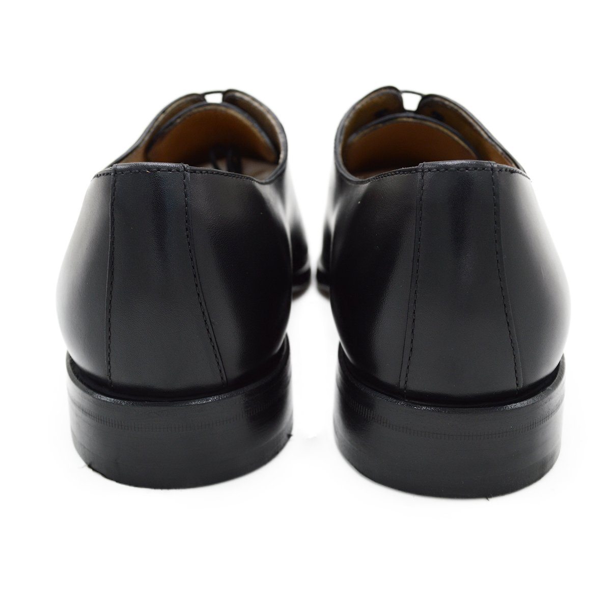 A Berwick 1707 black leather Oxford shoe with a wholecut design and lace-up closure